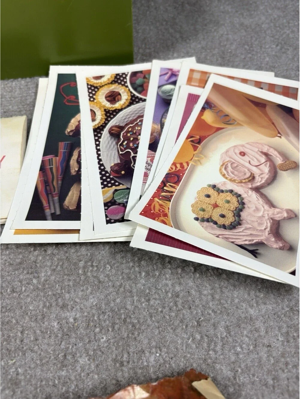 Vintage 1971 Betty Crocker Recipe Card Library Green Box *Some Recipes Missing